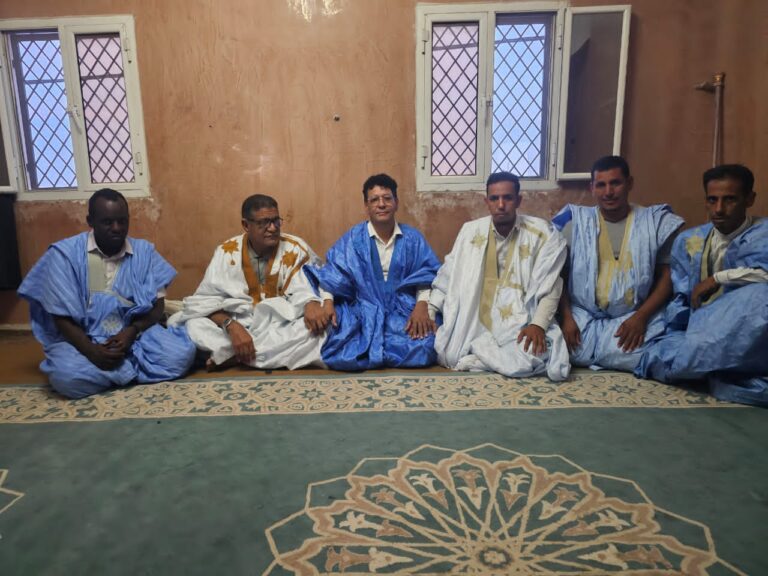 وفد من نقابة الصحفيين يعزي الصحفي، المختار السالم ولد احمد سالم، في وفاة والده(صور)